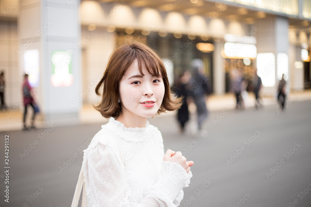 A bright pretty woman, Japan