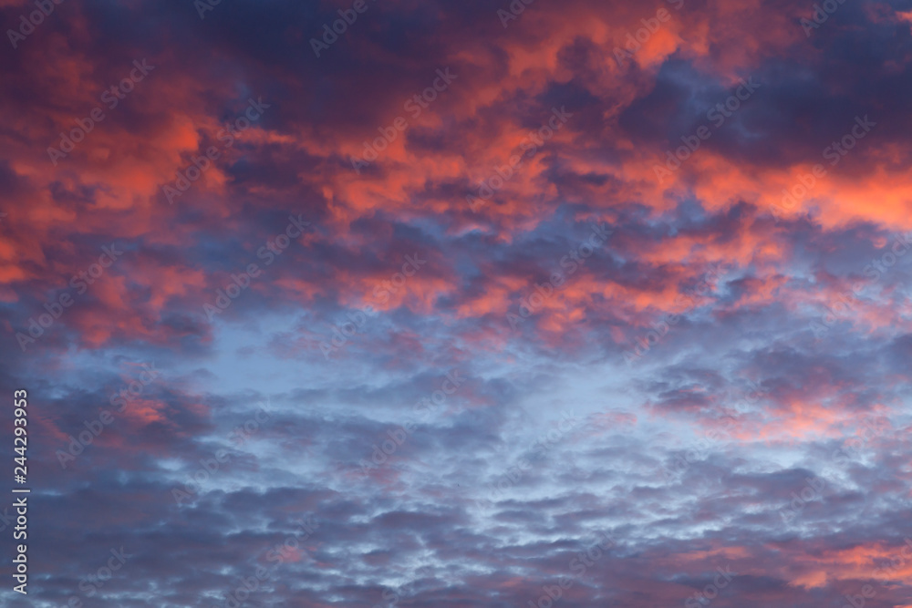 Obraz premium Dramatic pink sunset cloudscape 72