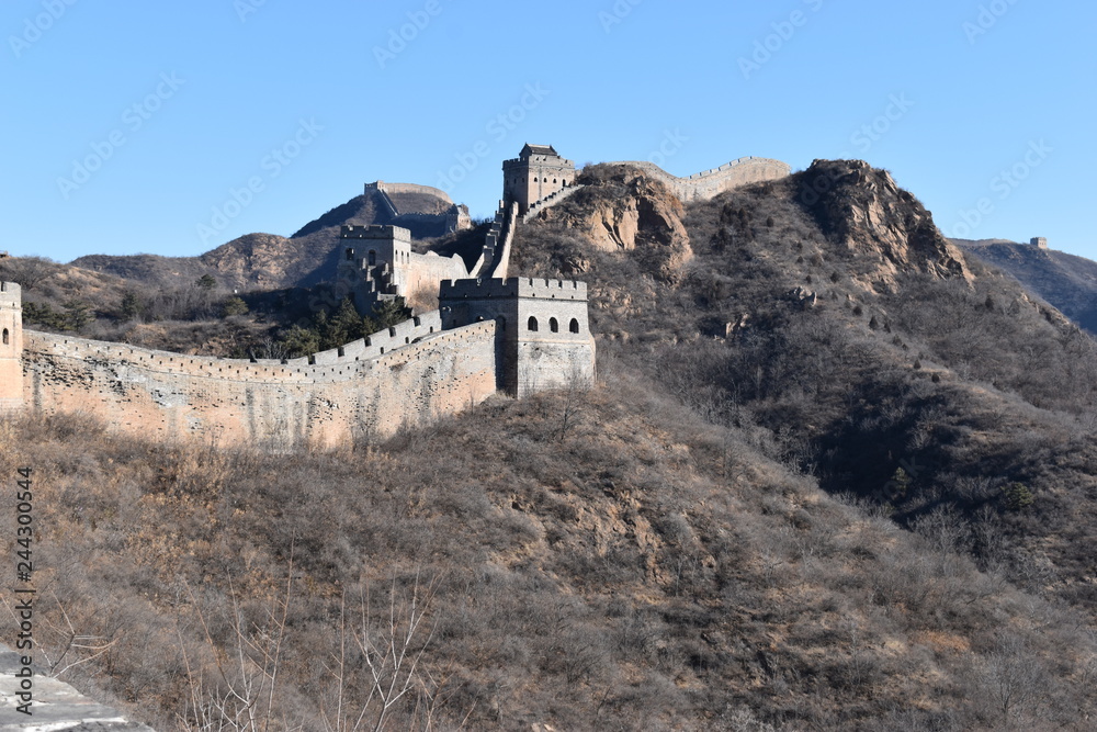Fototapeta premium Panorama of the Great Wall in Jinshanling in winter near Beijing in China