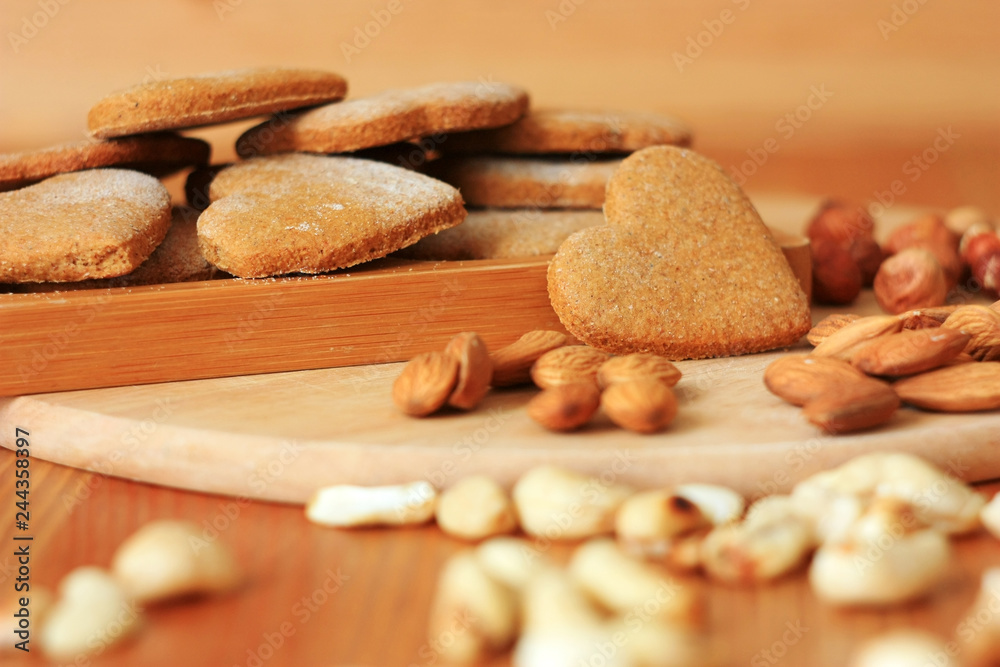 Nuts and Gingerbread Cookies Nuts and Gingerbread Cookies