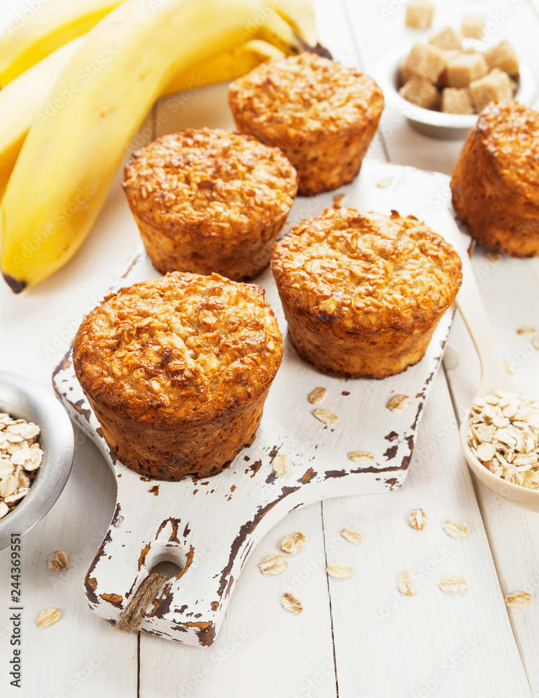 Oat muffins with banana Oat muffins with banana