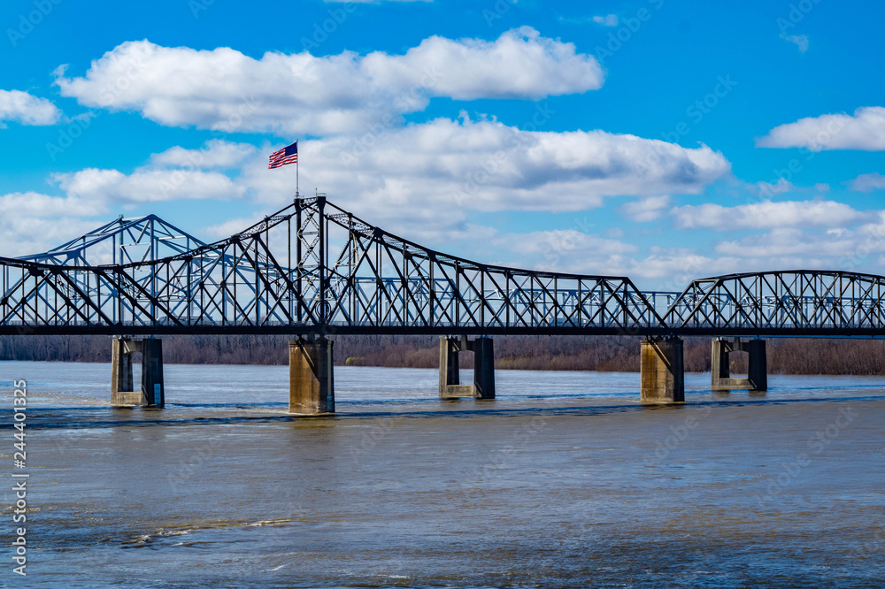 Old Vicksburg Bridge crosses the Mississippi River on the border of Mississippi and Louisiana Old Vicksburg Bridge crosses the Mississippi River on the border of Mississippi and Louisiana