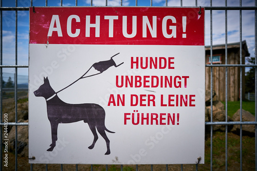 Schild mit der Aufschrift 