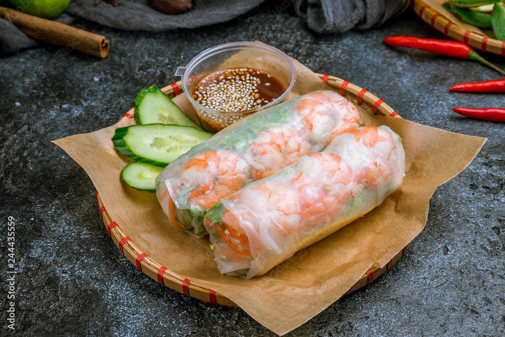 Fresh Spring Roll with shrimps, Vietnamese Food Fresh Spring Roll with shrimps, Vietnamese Food