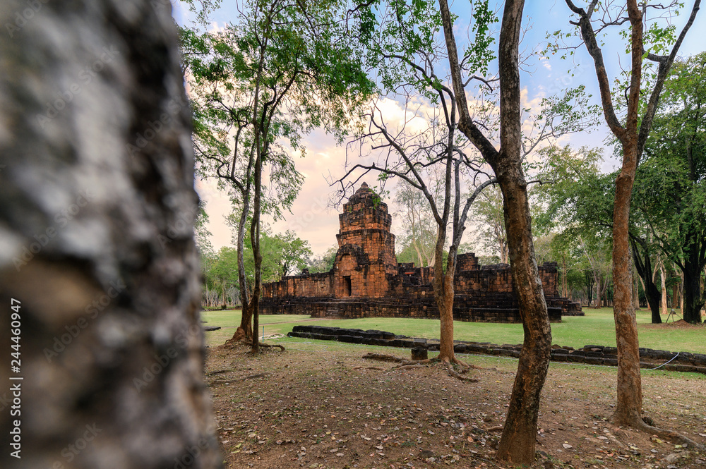 Obraz premium Prasat Muang Sing are Ancient ruins of Khmer temple in historical park