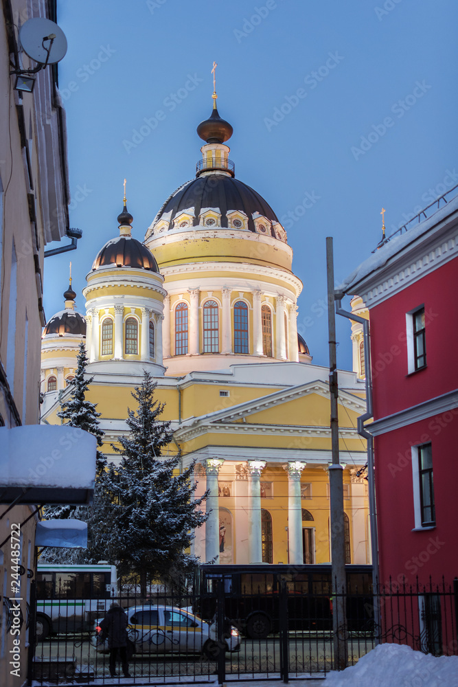 Obraz premium Russia, Yaroslavl region, Rybinsk. City street in winter