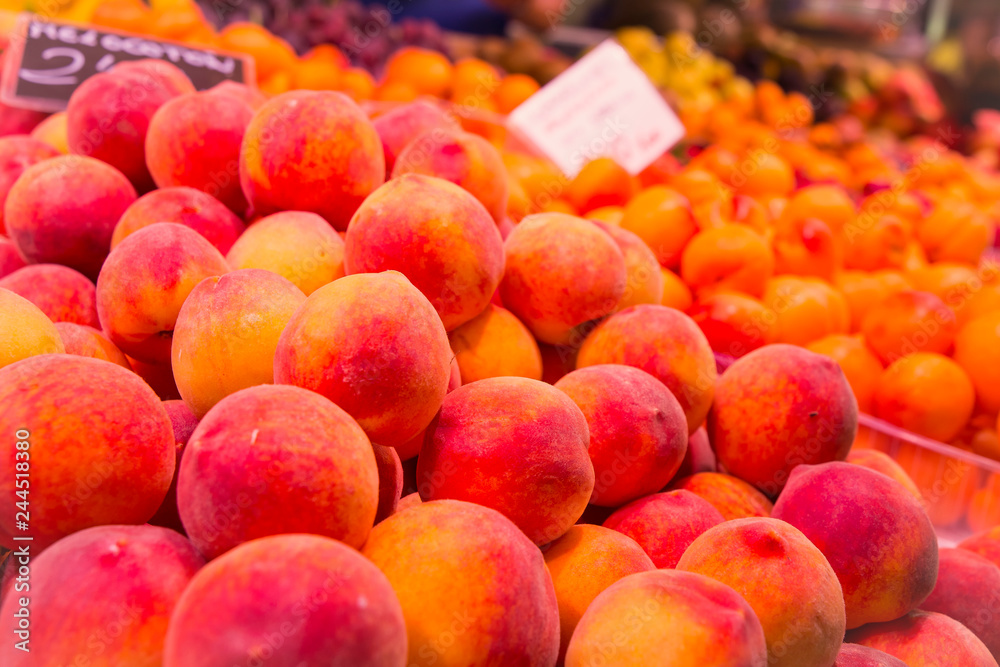 Melocotones en el mercado