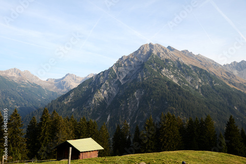 Allgäuer Alpen - Blick vom Walmendinger Horn © VRD