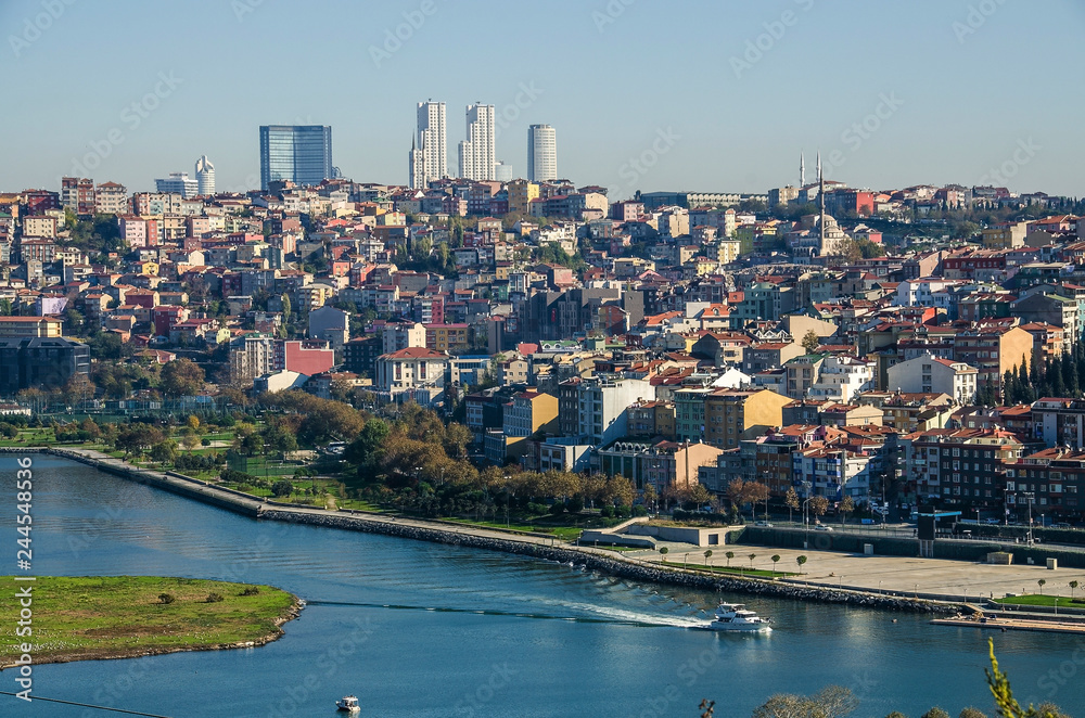 Obraz premium Sunset panorama of Istanbul, Turkey