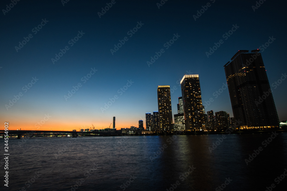 Fototapeta premium 夕景の東京湾