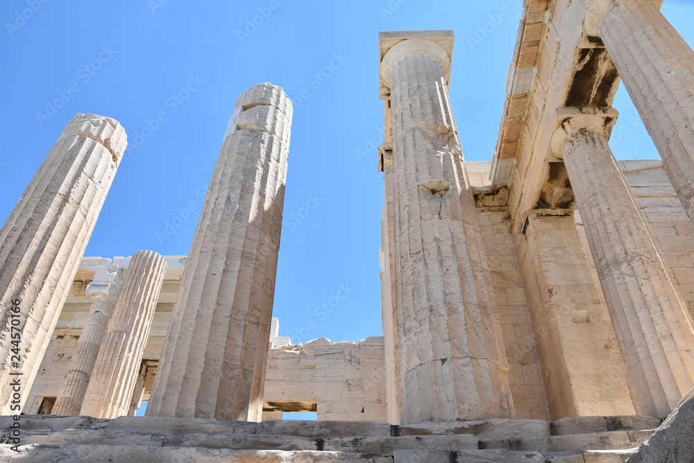 ancient greek temple of apollo