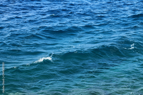 Blue ocean background © Ellica