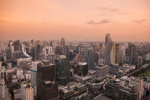 THAILAND BANGKOK CITY SKYLINE CRU ROOFTOP BAR © flu4022