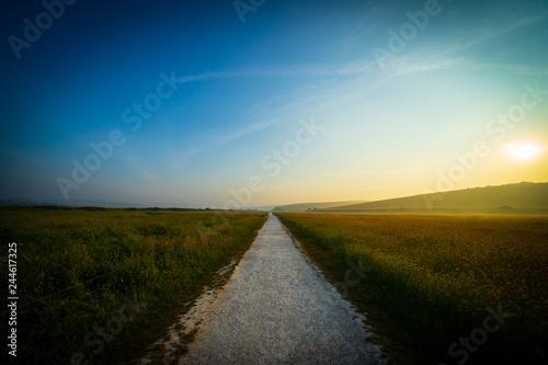 Pathway into the distance © Daniel