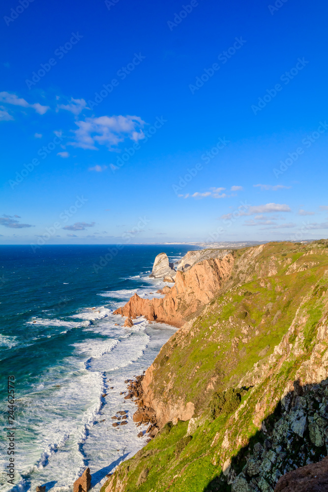 Pedra da Ursa vista do Cabo da Roca em Sintra Portugal
