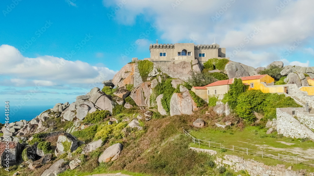 Vista do Santuario da Peninha em Sintra Portugal