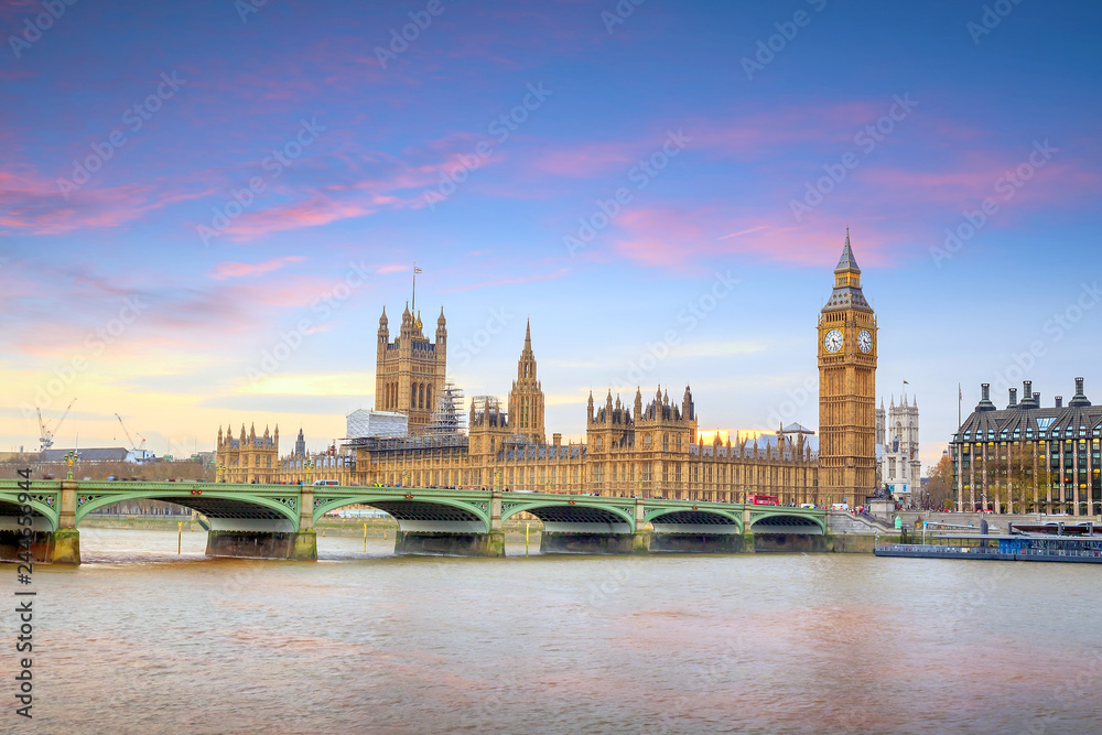 Big Ben and Houses of Parliament in London