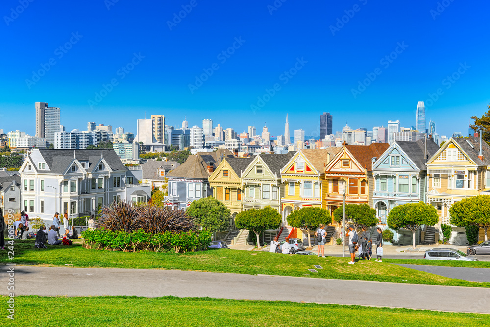 Panoramic view of the San Francisco Painted ladies (Victorian Houses). Panoramic view of the San Francisco Painted ladies (Victorian Houses).