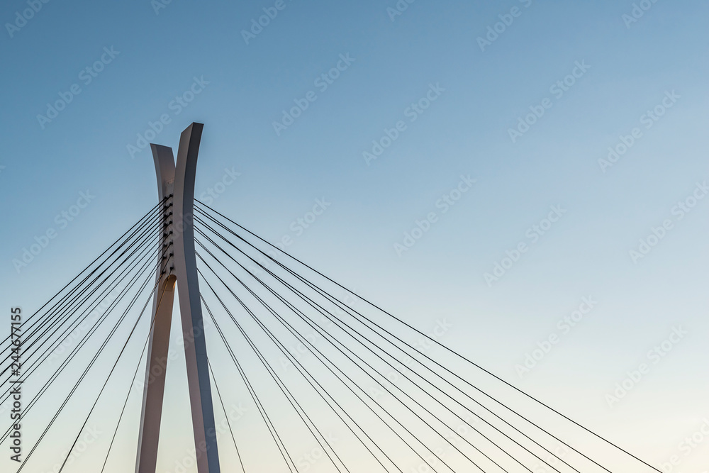 つり橋の支柱　Suspension bridge