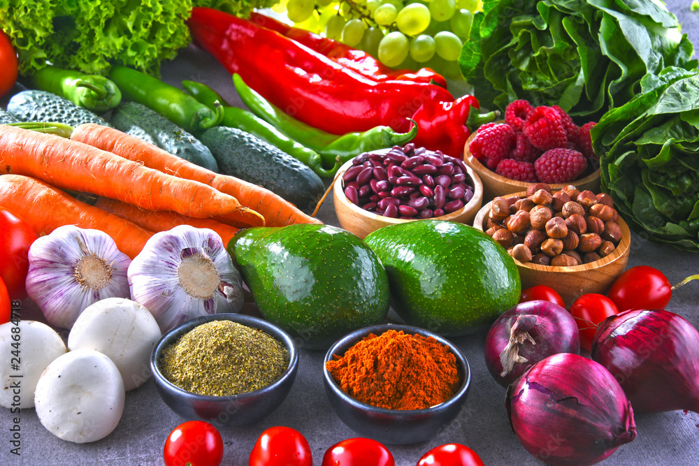 Composition with fresh vegetarian grocery products Composition with fresh vegetarian grocery products