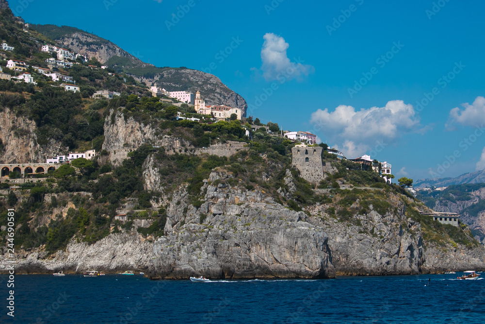 Piccolo villaggio sulla costiera Amalfitana