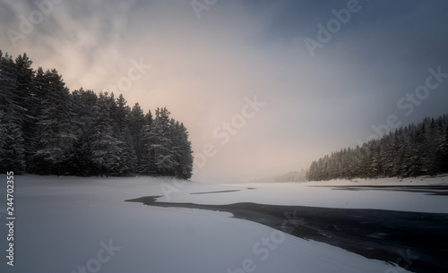 Mountain valley in Bulgaria © Ivo Kuzov