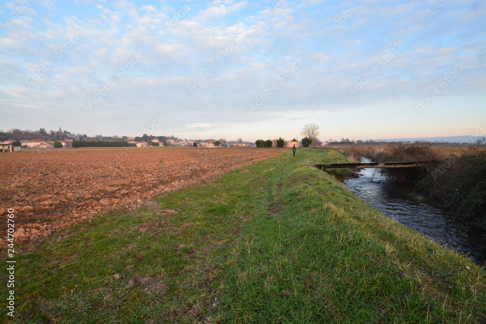 El campo listo para la siembra, Francia El campo listo para la siembra, Francia