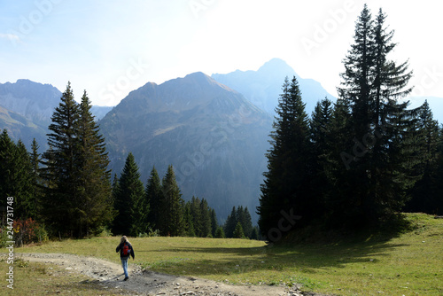 Wanderer in den Allgäuer Alpen  photo