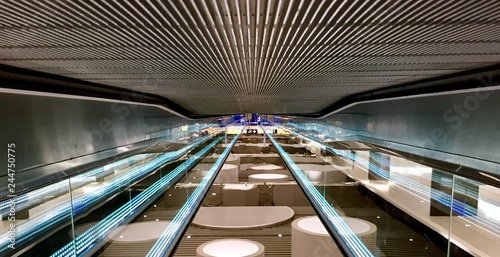 Canvas Print Airport lines