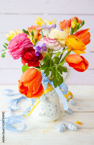Froehliche Blumen im Fruehling