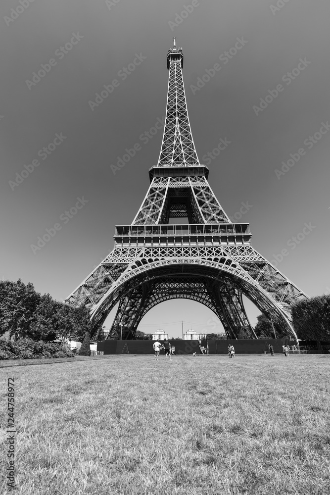 Eiffel tower in Black and white effect