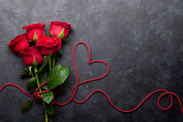 Valentine's day greeting card with roses