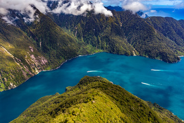Crédence de cuisine Nouvelle-Zélande Milford Sound vu du ciel  © WitR