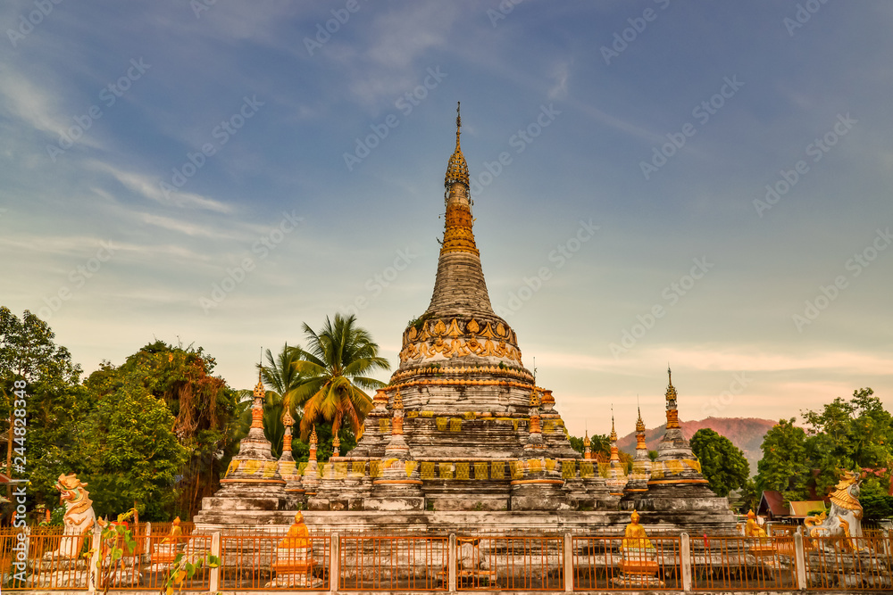 Fototapeta premium A beautiful pagoda at the Buddhist temple, Thailand