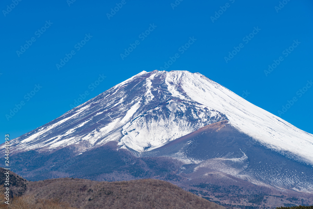 冬の富士山　静岡県裾野市