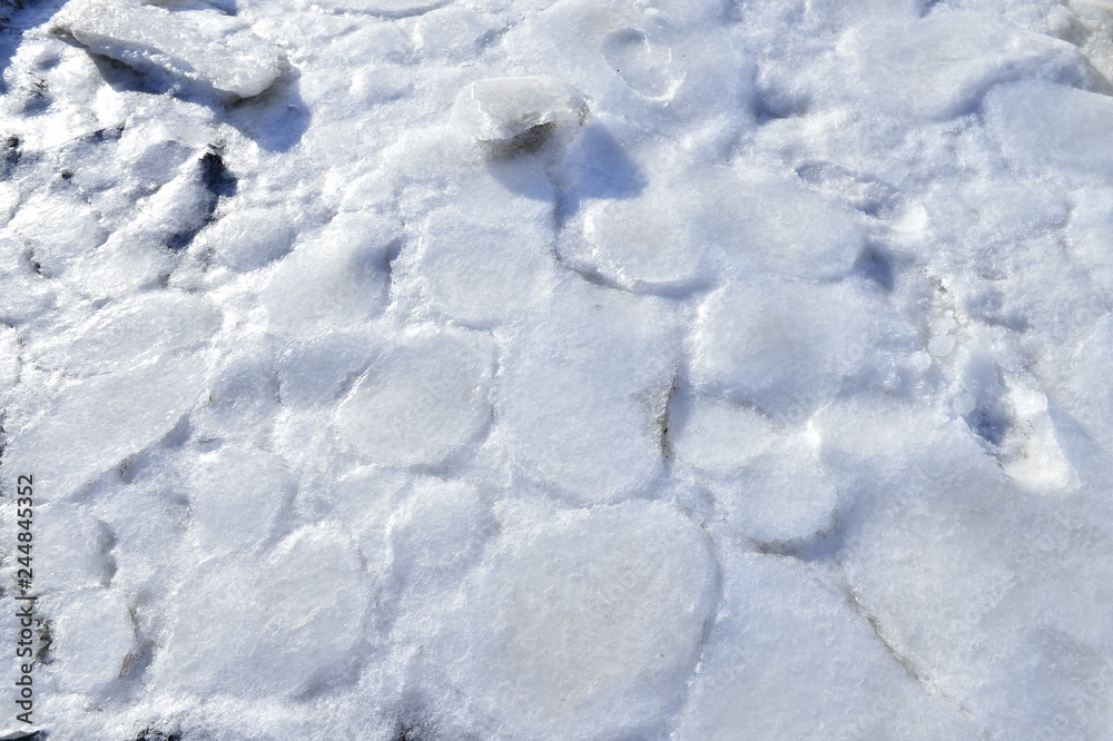 The accumulation of sea ice in the sea The accumulation of sea ice in the sea