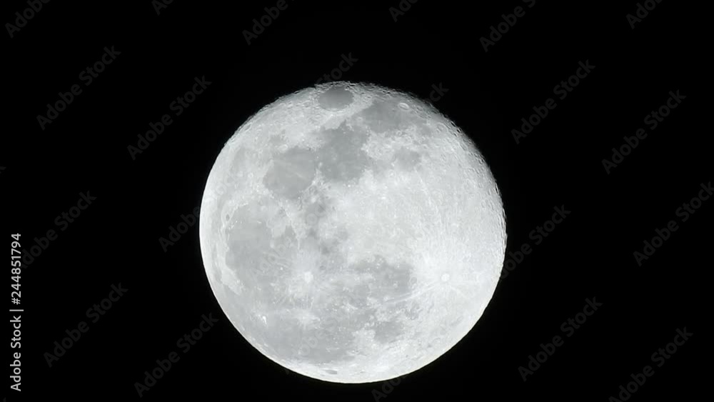 2019年1月22日。満月、スーパームーン翌日の月。月齢16.4。上部が立体的に見える 2019年1月22日。満月、スーパームーン翌日の月。月齢16.4。上部が立体的に見える