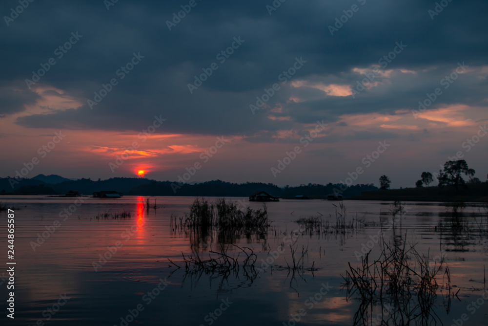 Fototapeta premium Landscape of sunset at the lake
