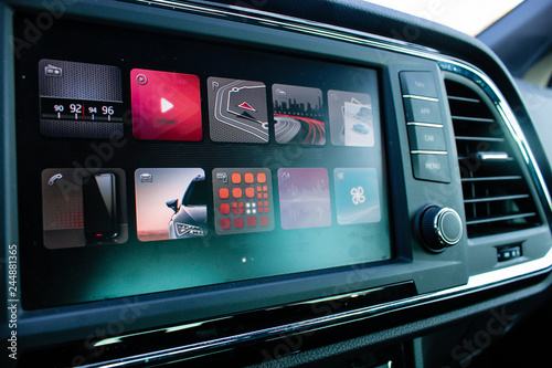 Slika na platnu infotainment display of modern car