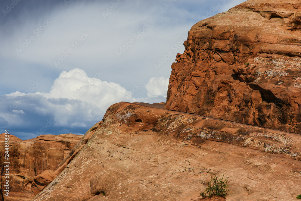 Fototapeta premium Delicate Arch Trail, Arches National Park, Utah, United States