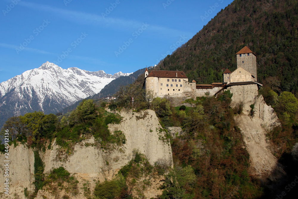 Schloß Tirol mit Ortler, Dorf Tirol, Meran, Südtirol, Italien, Europa