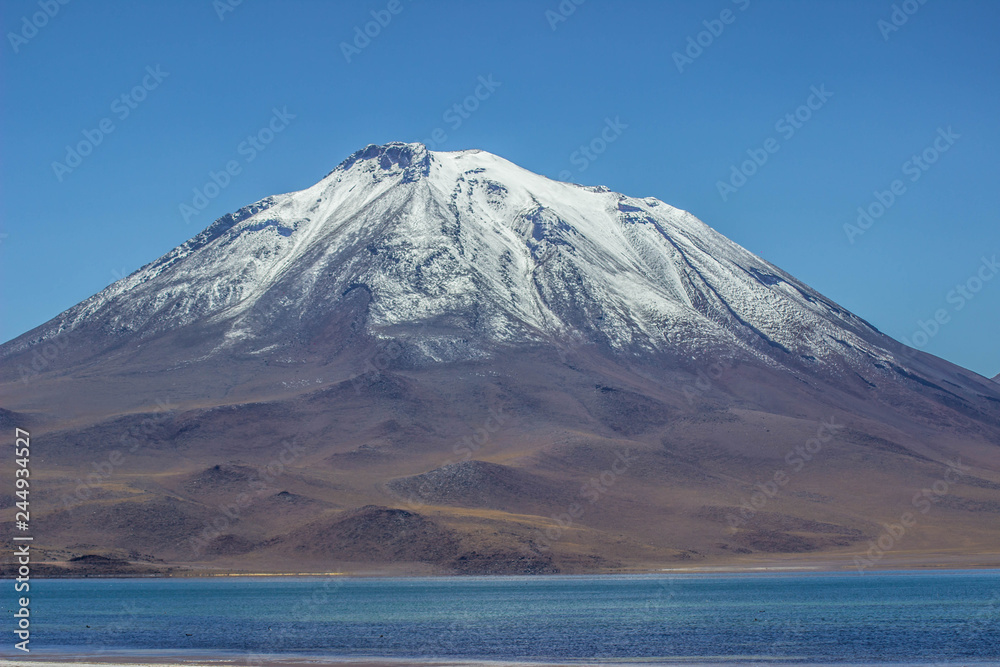 Fototapeta premium volcan licancabur