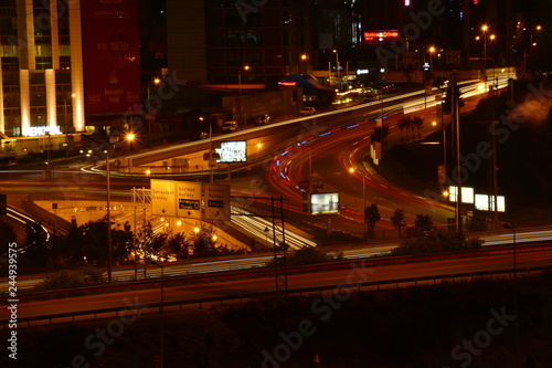 traffic at night © batuhan