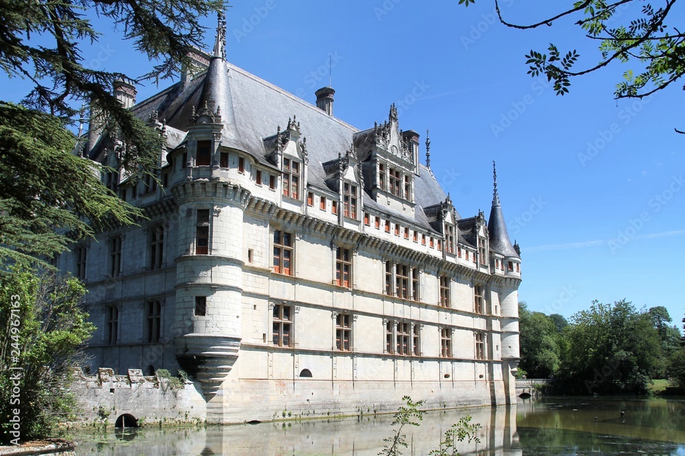 Château d'Azay-le-Rideau, france, Loire valley, architecture, castle, pond, water, lake, house, building, mansion, park, palace, old, historic, manor, landmark, 