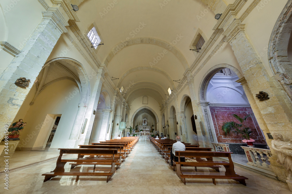 Interno, Chiesa di San Giacomo a Cagliari