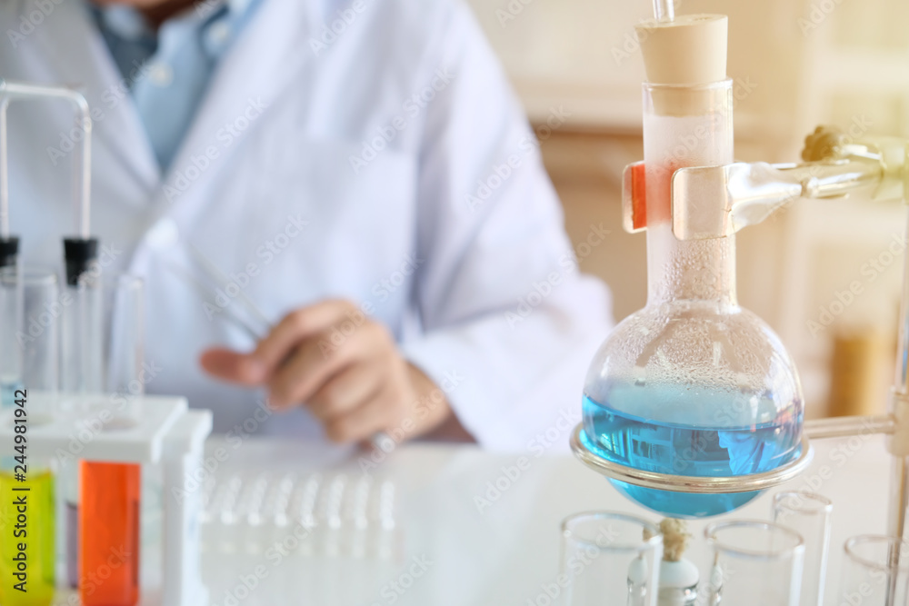 Scientists working in the laboratory Scientists working in the laboratory