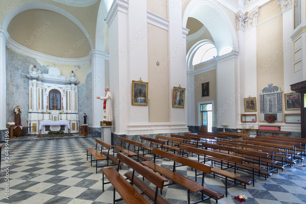 Interno chiesa Santa Maria delle Nevi a  Nuoro - Sardegna - Italia