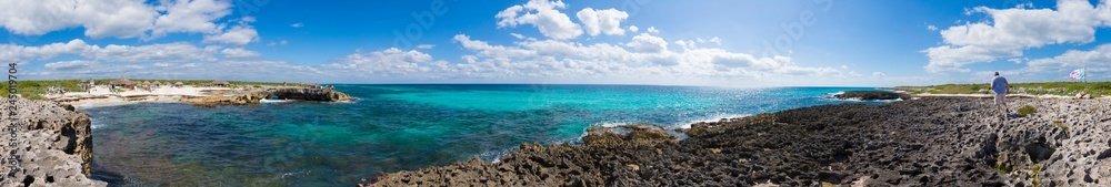 360 degree panorama of the east coast of Cozumel, Mexico and El Mirador.
