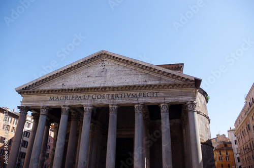 panth  on   Rome