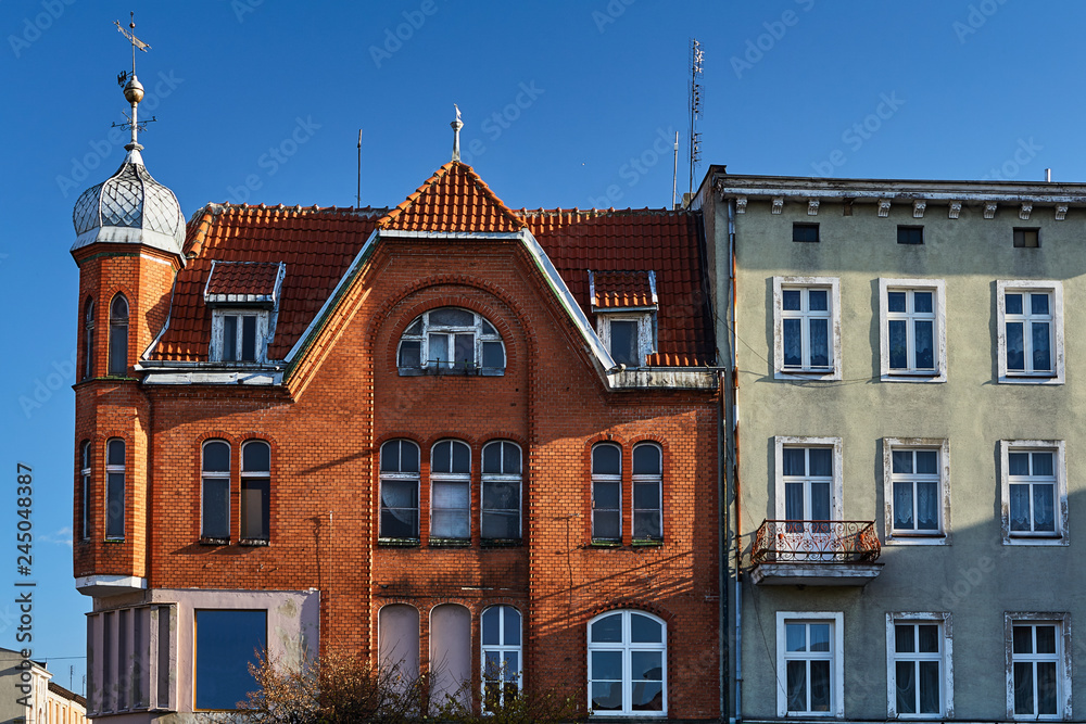 Obraz premium The facade of the historic building in Gniezno.